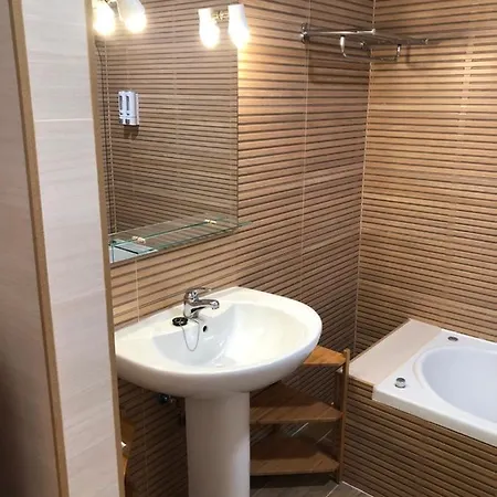 Faro12 Playa & Piscina & Parking Privado * Benalmadena
